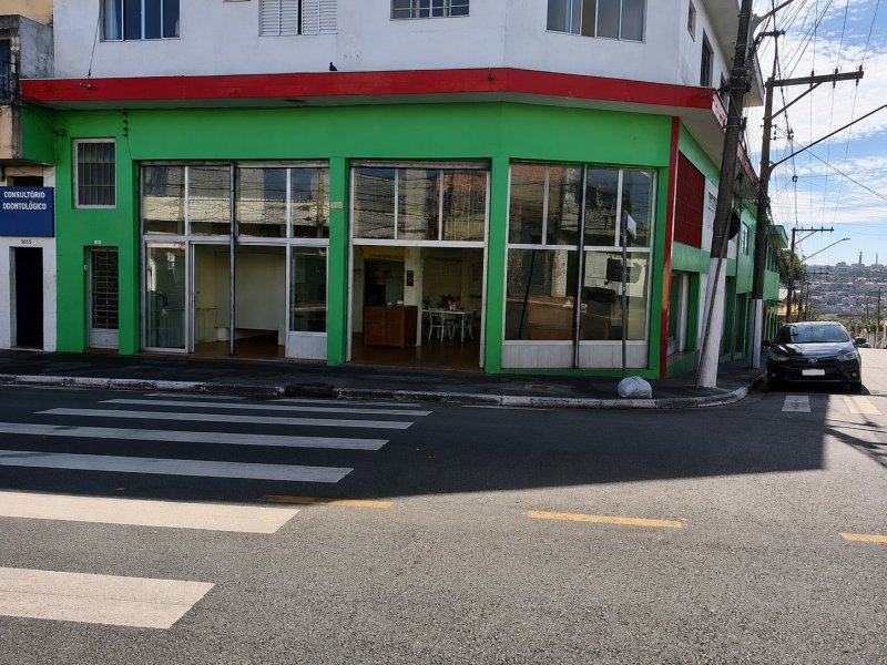 Loja com mezanino para locação no bairro Vila Divina Pastora em São Paulo/SP | 260.00m²