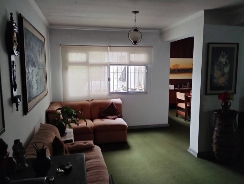 Casa à venda no bairro Chácara Inglesa em São Paulo/SP | 3 quartos, 3 vagas | 180m² | Alto Padrão / Luxo