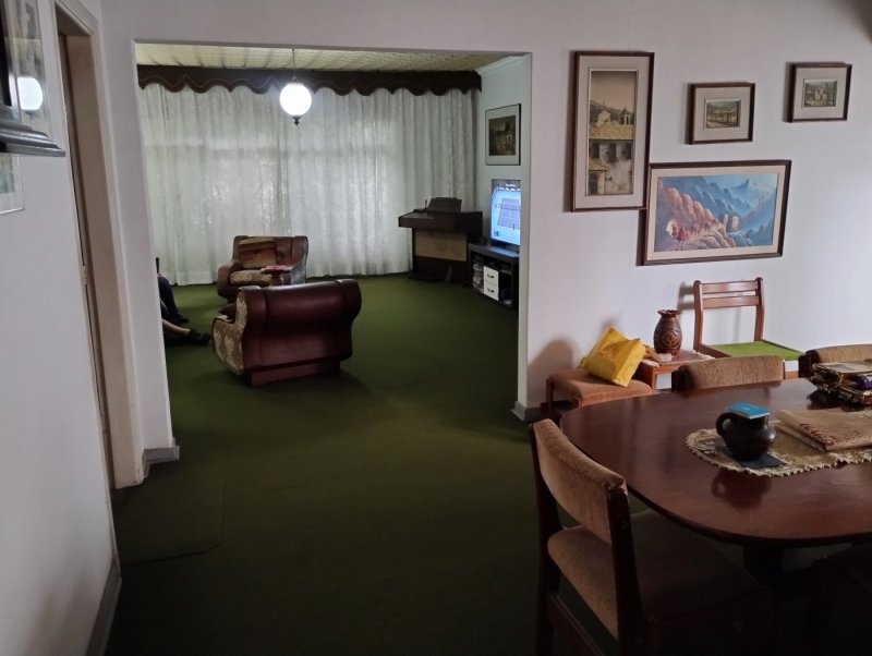 Casa à venda no bairro Chácara Inglesa em São Paulo/SP | 3 quartos, 3 vagas | 180m² | Alto Padrão / Luxo
