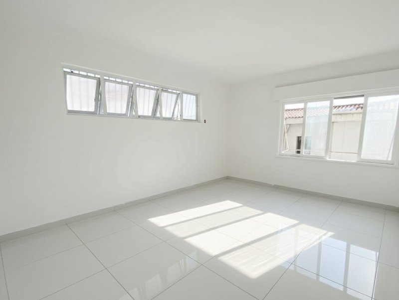 Casa à locação no bairro Santo Amaro em São Paulo/SP, 7 vagas | 380m² | Oportunidade