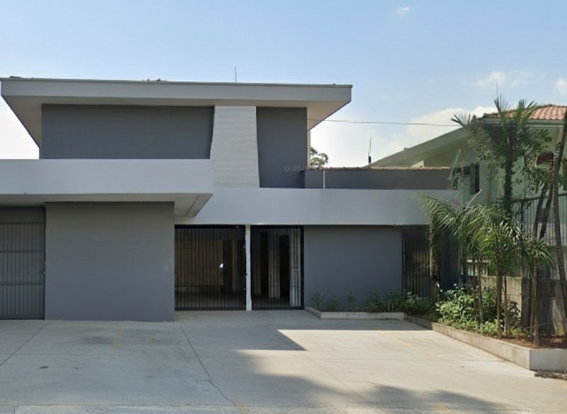 Casa à locação no bairro Santo Amaro em São Paulo/SP, 7 vagas | 380m² | Oportunidade
